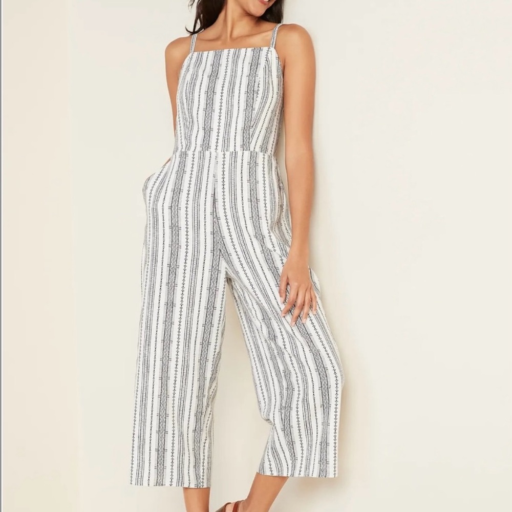 Old Navy Linen-Blend Geometric-Stripe Cami Jumpsuit, White/Black, Size S, EUC